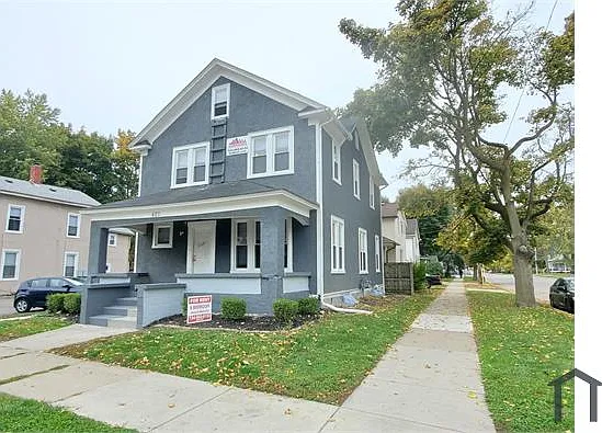 421 Emmet St #1 — Photo 2