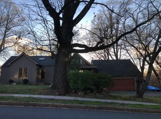 2004 Freedom Ln, Falls Church, VA 22043