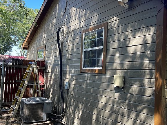 4th image of 1508 NE 34th St