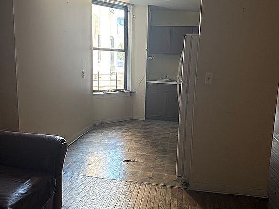 3rd image of 56 W 119th St APT 3E