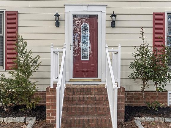 5th image of 9706 Wildbriar Ln