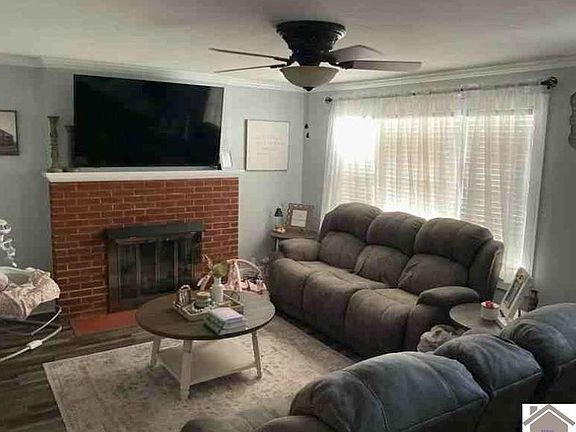 2nd image of 1062 Whitlock Rd