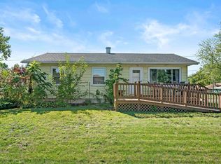 909 Cove Ave, Lockport, IL 60441