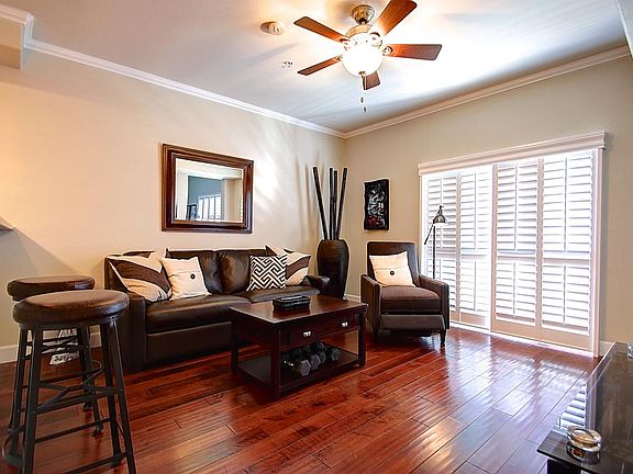 5th image of 2330 1st Ave Unit 201