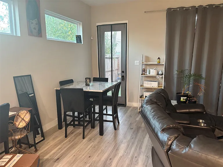 6831 Paris St — Photo 5