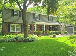 453 High Rd, Cary, IL 60013