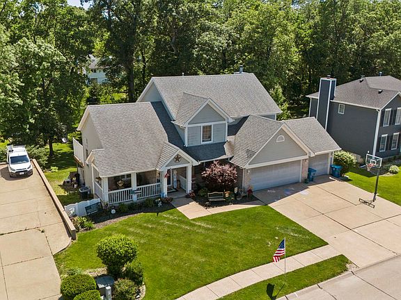 2nd image of 556 36th Ave