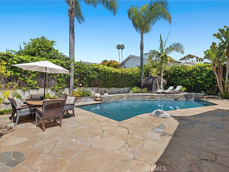 540 De Anza Dr — Photo 15
