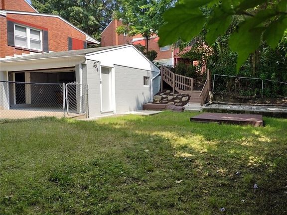 4th image of 419 Penn Vista Dr