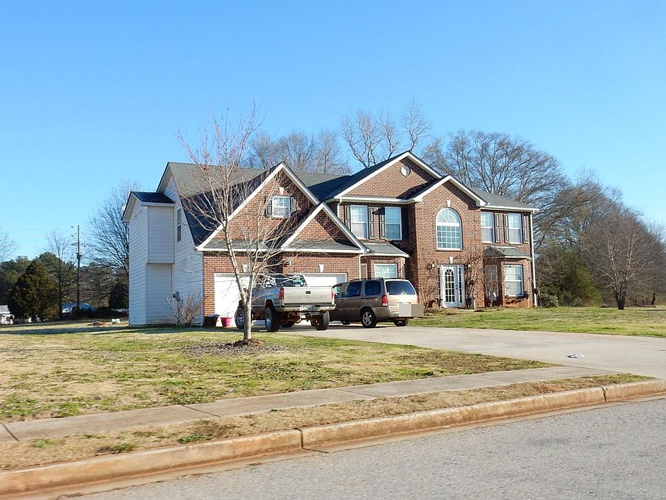 1st image of 565 Trotters Ln