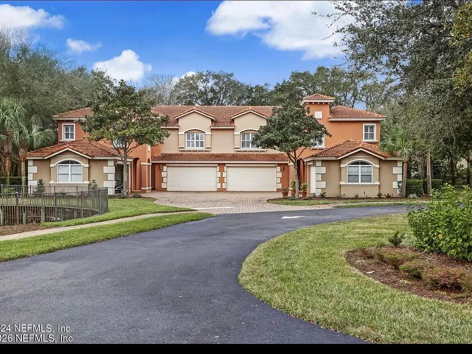 156 Hidden Palms Ln #102
