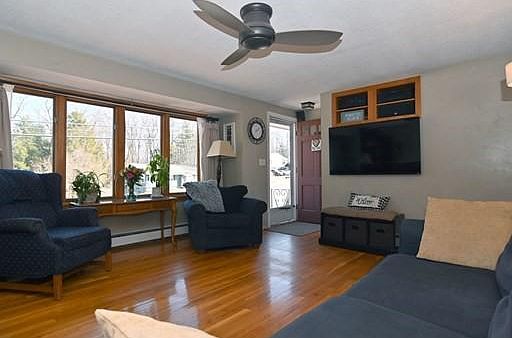5th image of 121 Laurel Hill Ln