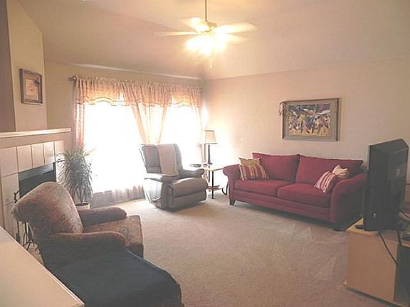 3rd image of 6815 Wood Crest Ln