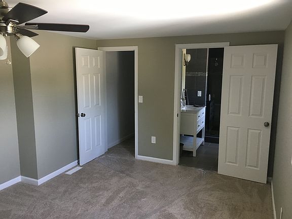 3rd image of 619 N Rembrandt Ave