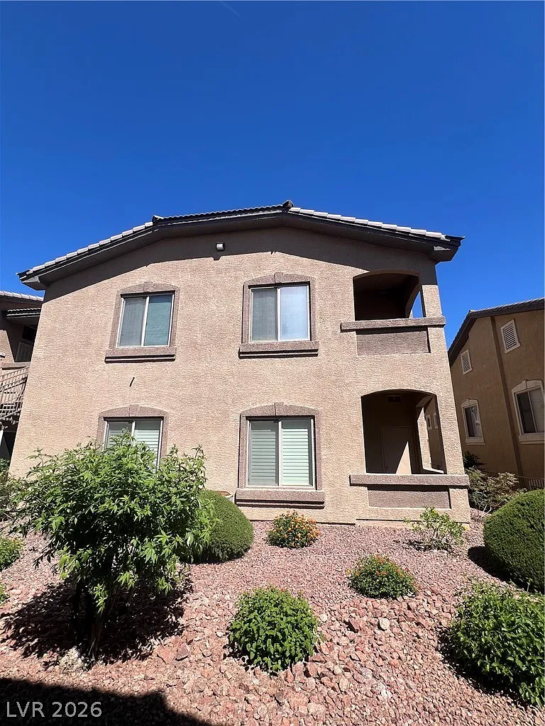 2 bed, 2.0 bath, 1127 sqft, $1,450 — Photo 2