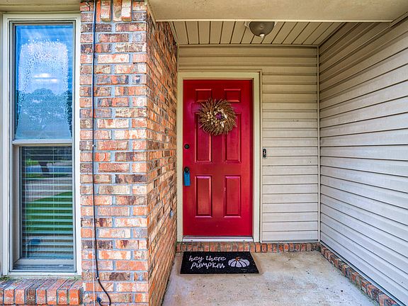 5th image of 541 E Timberlake Dr