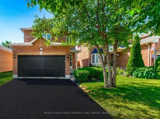 17 Drake Dr, Barrie, ON L4N8W3