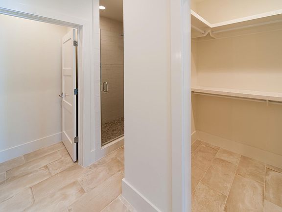 2nd image of 142 Rolling Dunes Dr Unit B