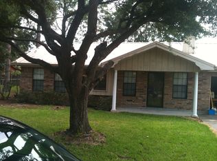 2311 Lackey Dr, Groves, TX 77619