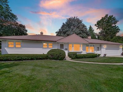 201 N Elmhurst Ave, Mount Prospect, IL, 60056