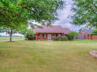1312 Squires Ln, Aubrey, TX 76227