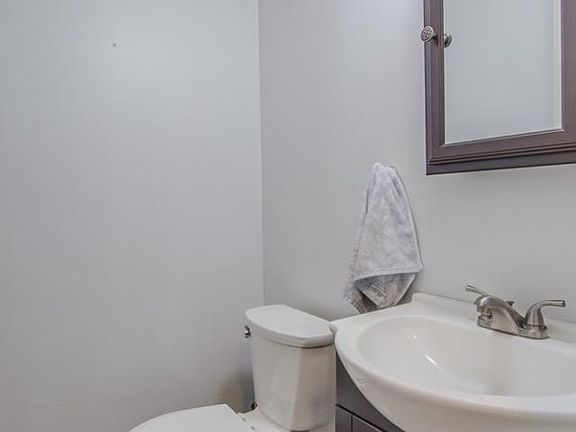 3rd image of 173 Hessenauer Dr