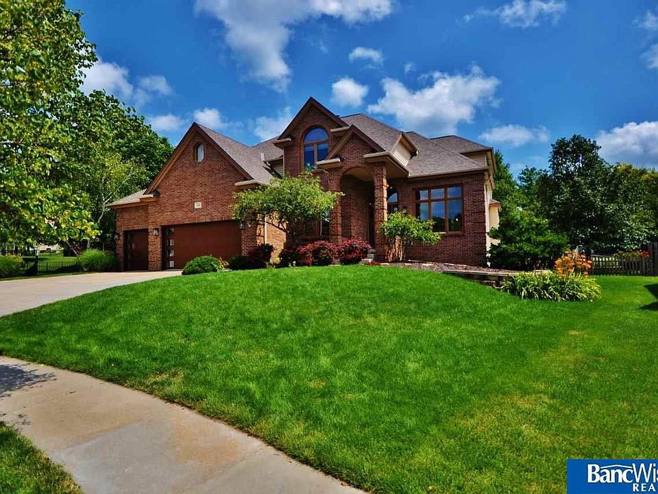 1st image of 7641 Cross Creek Cir