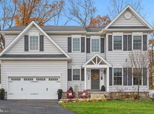 2196 Woodland Ct, Pennsburg, PA 18073
