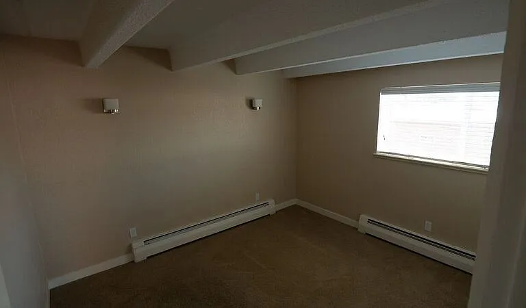 SloHi 1516 Perry Street — Photo 15