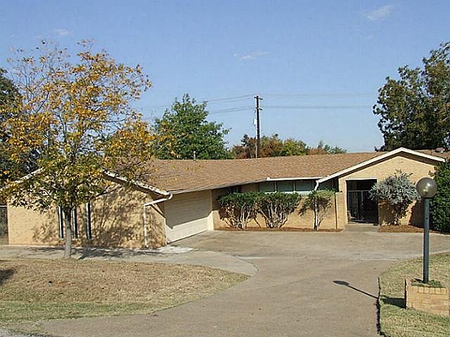 1st image of 6116 Cherokee Dr