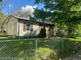 4802 Western Rd, Flint, MI 48506