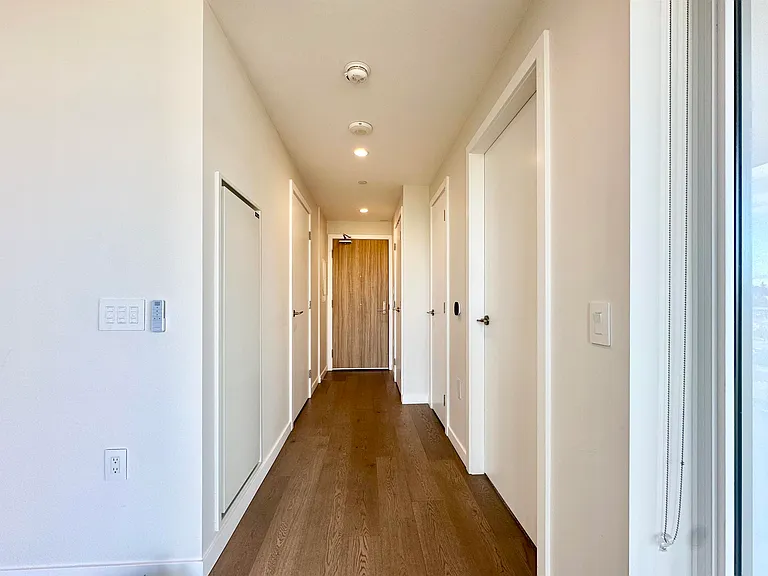 7433 Cambie St #1907 — Photo 7