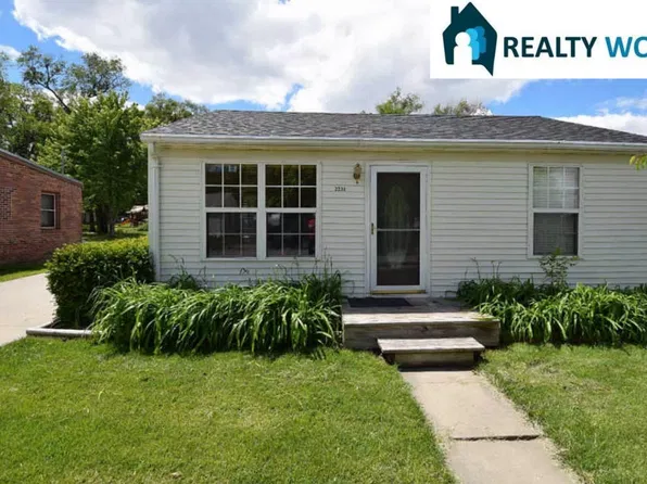 2231 N 32nd St, Lincoln, NE 68503
