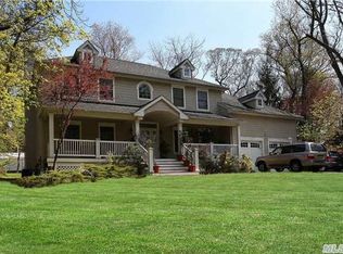 179 Southdown Rd, Huntington, NY 11743