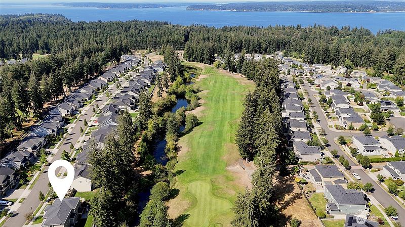 2nd image of 4212 Caddyshack Drive NE