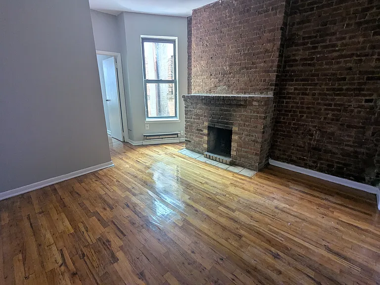 493 Amsterdam Ave #4C — Photo 1