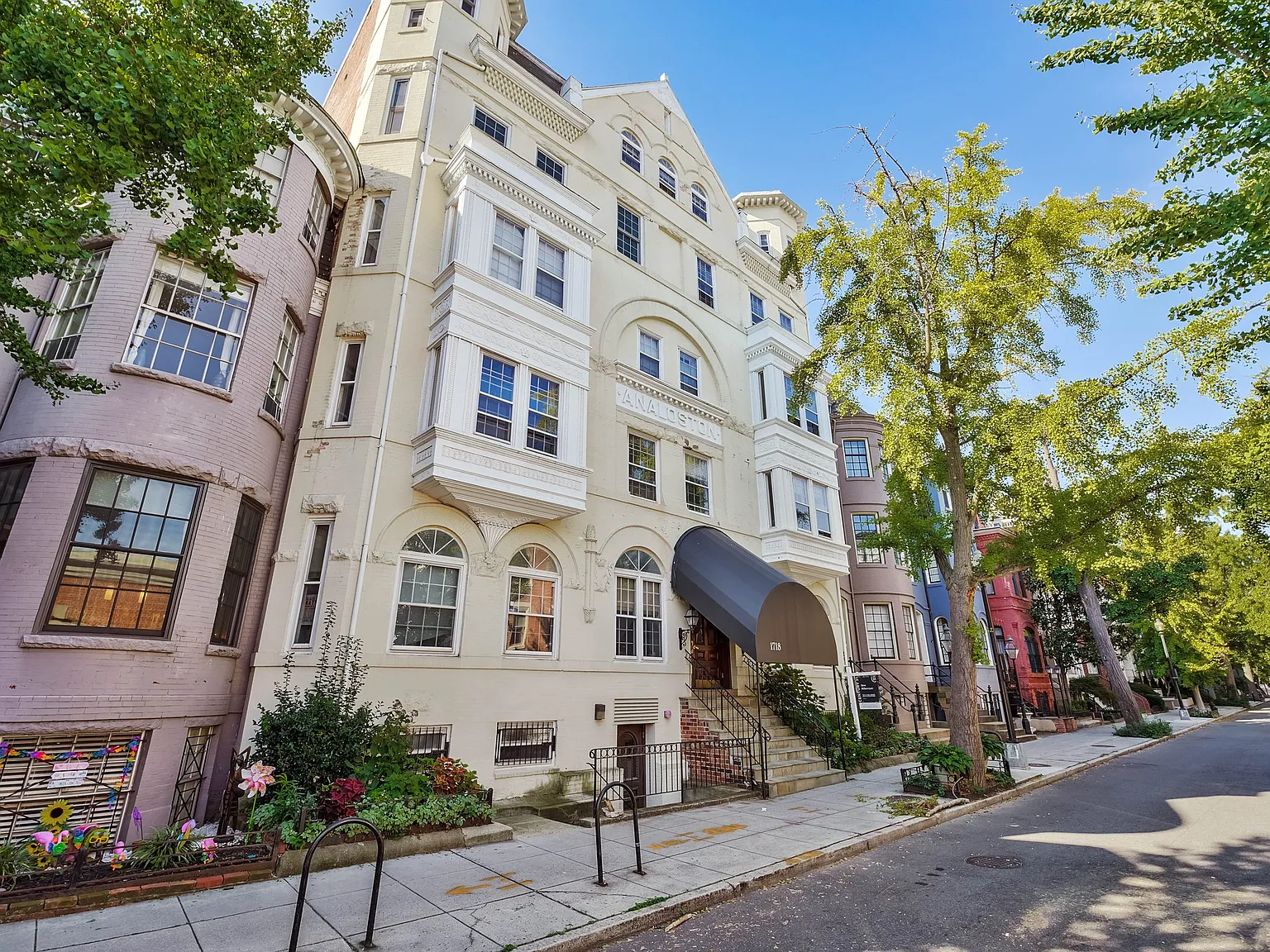 2 bed, 731 sqft, $3,500 — Photo 3