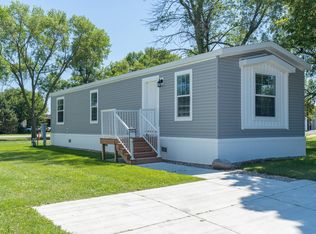 151 Kingsway Dr #151, Mankato, MN 56003