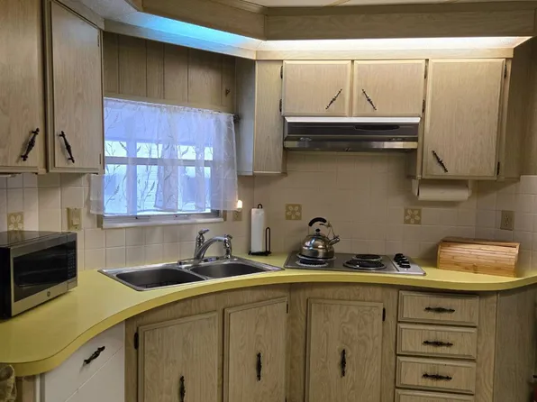 2001 83rd Ave N Lot 1174, Saint Petersburg, FL 33702