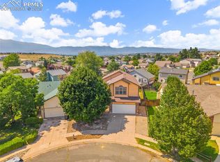 6648 Sleeping Giant Dr, Colorado Springs, CO 80923