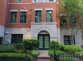 12198 Chancery Station Cir, Reston, VA 20190