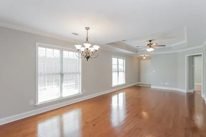 8749 Lindsey Ln — Photo 2