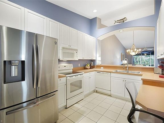 5th image of 6215 Mandalay CIR S #36