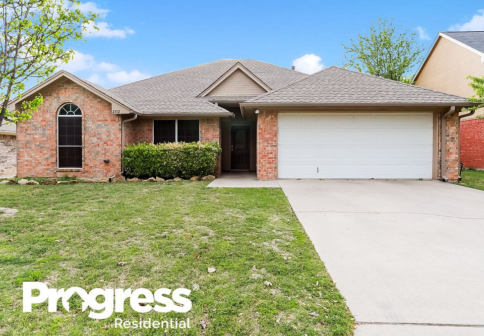 1st image of 2712 Stephen Dr