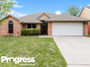 2712 Stephen Dr, Denton, TX 76207