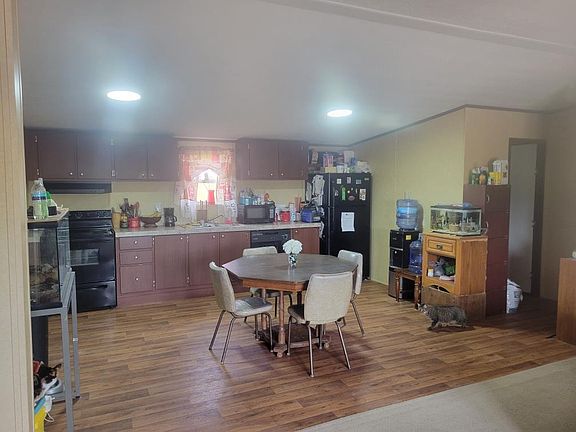 5th image of 8078 Sutters Ave