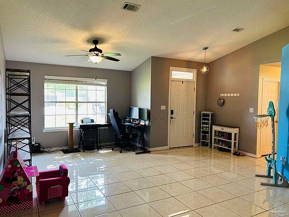 2nd image of 5729 Dove Dr