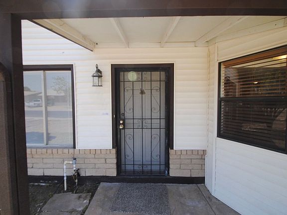 3rd image of 8923 W Turney Ave