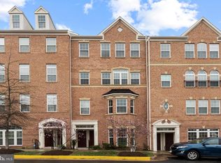 15304 Regents Park Dr #39, Woodbridge, VA 22191