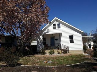 9421 Echo Ln, Saint Louis, MO 63114